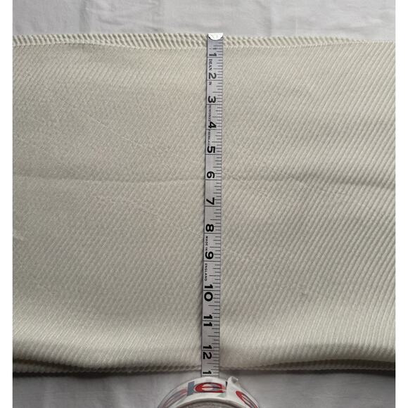 Kim Rogers Ivory Winter Knit Scarf Shawl Wrap 100% Polyester 84” X 25” New - Picture 4 of 7